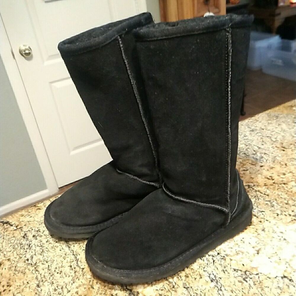 UGG 5815 Womens Classic Tall Sheepskin Lined Winter Boots Black Suede Size 6 - Picture 4 of 12